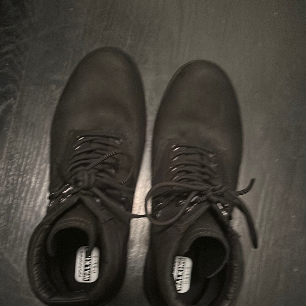 New Balance Black Ankle-High Lace-Up Boots